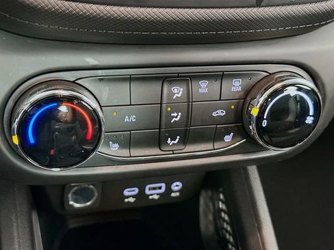 Used 2023 Chevrolet TrailBlazer LT FWD image 20