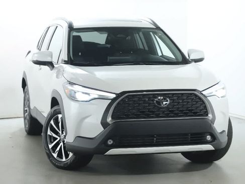 Certified 2023 Toyota Corolla Cross XLE w/ Convenience Package AWD/4WD image 2