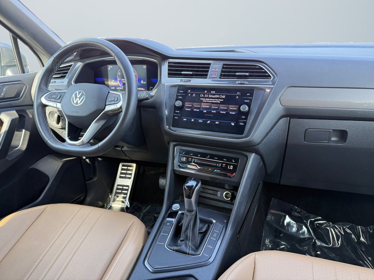 Used 2022 Volkswagen Tiguan SE FWD image 13