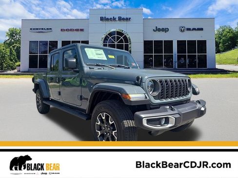 New 2025 Jeep Gladiator Sport w/ Premium Package AWD/4WD image 1