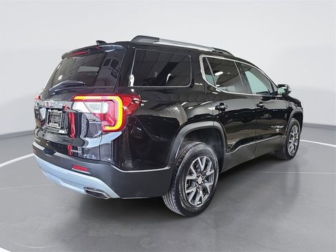 Certified 2023 GMC Acadia SLE w/ Driver Convenience Package image 3