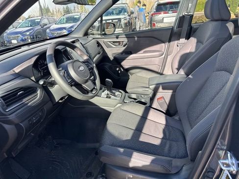 Used 2025 Subaru Forester Premium image 3