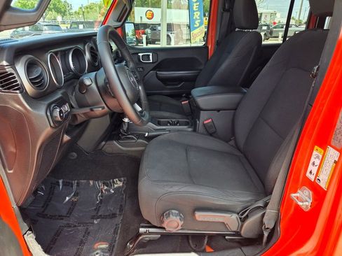 Used 2018 Jeep Wrangler Unlimited Sport S image 5