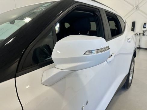 Used 2021 Chevrolet Blazer LT FWD image 12