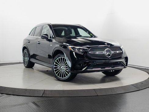 Used 2025 Mercedes-Benz GLC 350e 4MATIC image 1