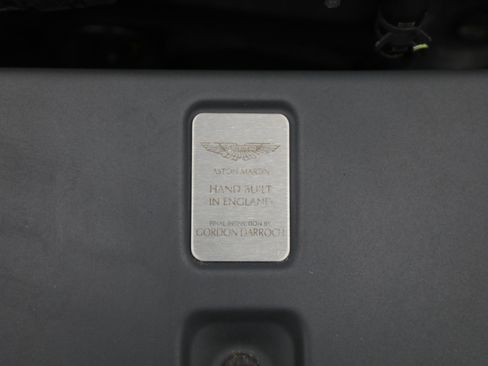 Used 2011 Aston Martin V12 Vantage Coupe image 29