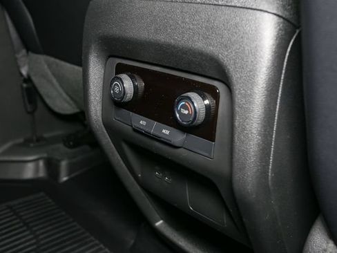 Used 2026 Chevrolet Traverse Z71 w/ LPO, Floor Liner Package AWD/4WD image 21