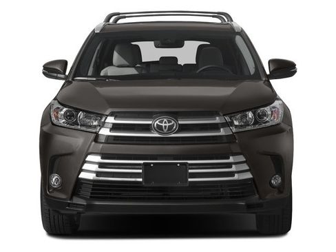 Used 2018 Toyota Highlander Limited AWD/4WD image 4