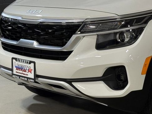 Used 2023 Kia Seltos S w/ Navigation Package AWD/4WD image 33
