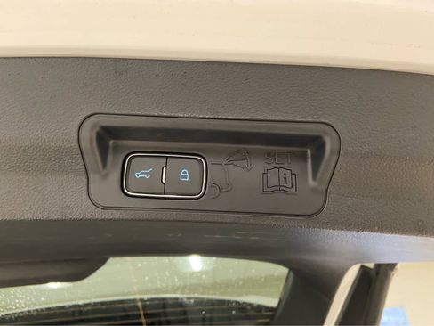 Used 2023 Ford Explorer ST-Line w/ Class IV Trailer Tow Package image 10