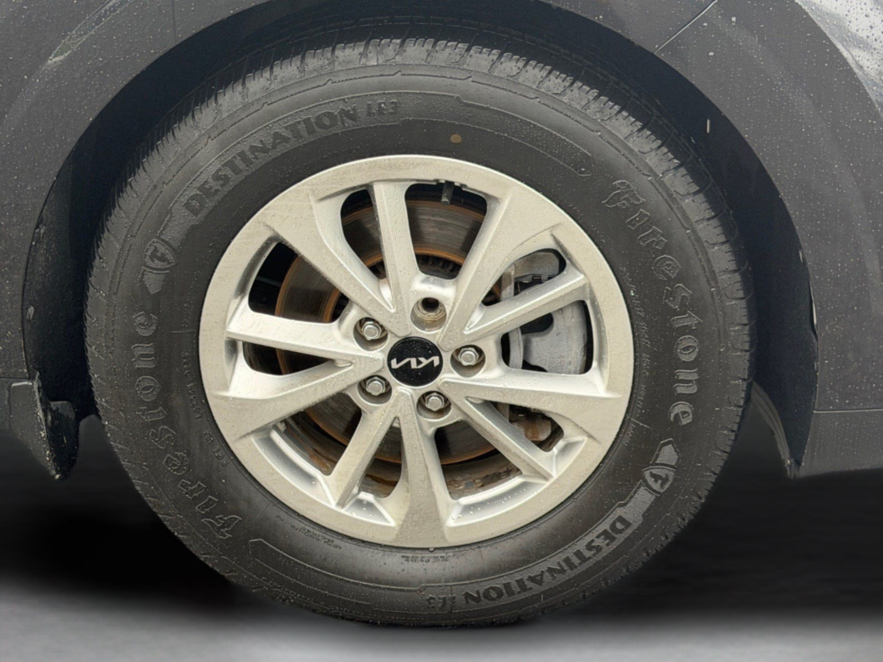 Used 2022 Kia Carnival LX FWD image 15