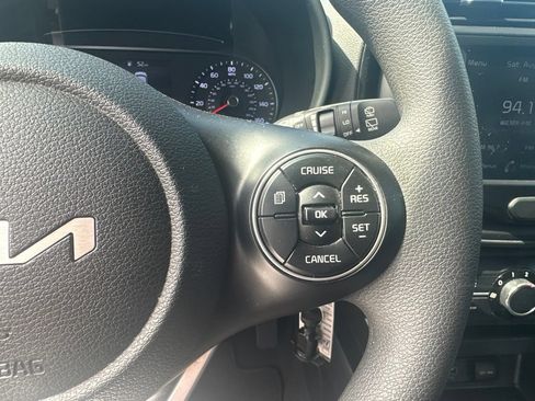 Used 2022 Kia Soul LX FWD image 16