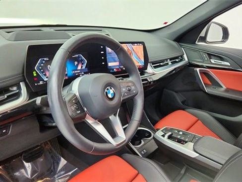 Used 2025 BMW X1 xDrive28i image 18