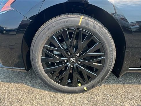 New 2025 Nissan Altima 2.5 SV w/ SV Special Edition Package image 10