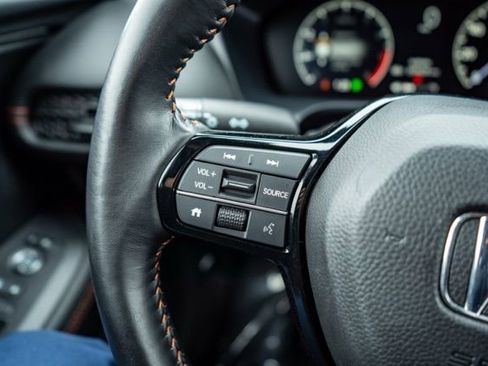 Used 2025 Honda HR-V Sport image 17