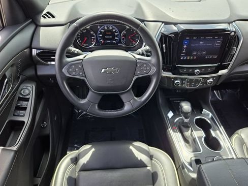 Used 2022 Chevrolet Traverse Premier w/ Redline Edition FWD image 12