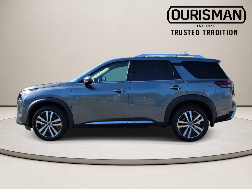 Used 2025 Nissan Pathfinder Platinum w/ Cargo Package AWD/4WD image 9