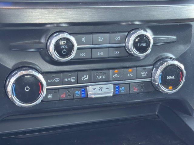Certified 2024 Ford F250 Lariat w/ FX4 Off-Road Package AWD/4WD image 29
