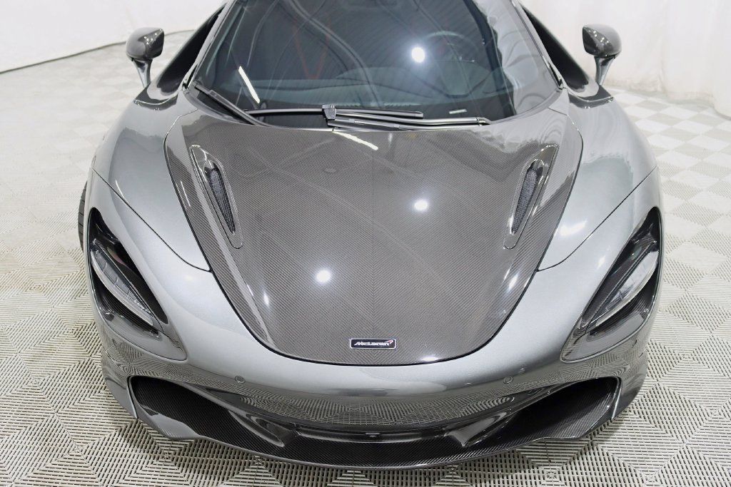 Used 2018 McLaren 720S RWD image 12