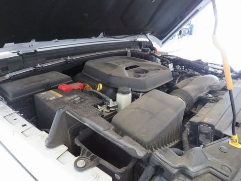 Used 2023 Jeep Wrangler Unlimited Sahara image 30