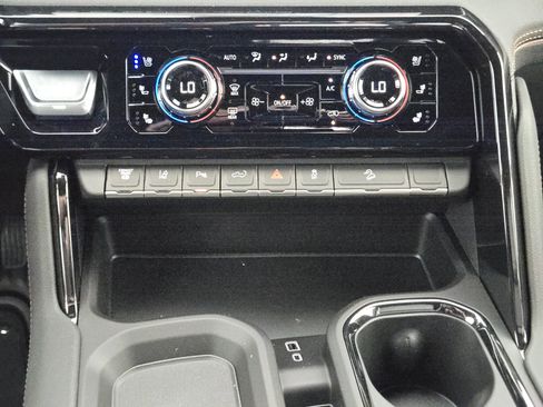 New 2026 GMC Sierra 2500 AT4 w/ AT4 Premium Plus Package AWD/4WD image 15