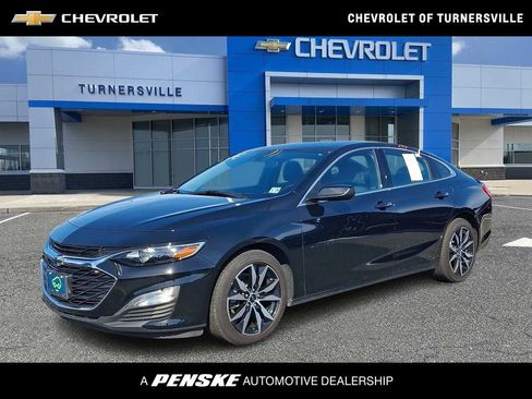 Used 2024 Chevrolet Malibu RS w/ LPO, Floor Liner Package FWD image 1