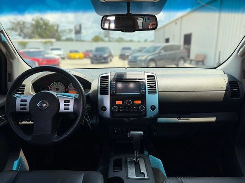 Used 2014 Nissan Frontier PRO-4X w/ Pro-4x Luxury Package AWD/4WD image 26