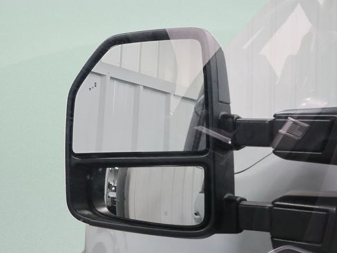 Used 2025 Ford F250 Platinum AWD/4WD image 26