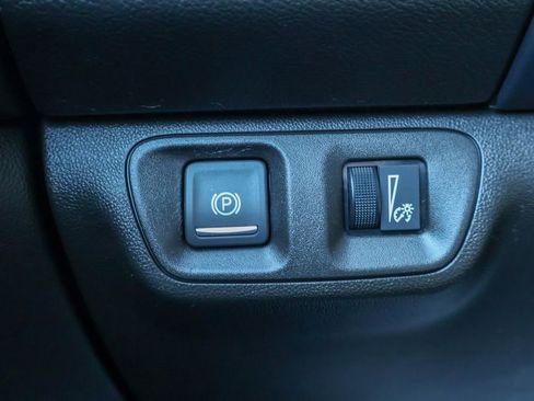 Used 2023 GMC Acadia SLE w/ Elevation Edition image 18