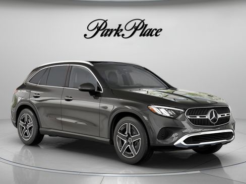 Used 2026 Mercedes-Benz GLC 300 4MATIC image 13