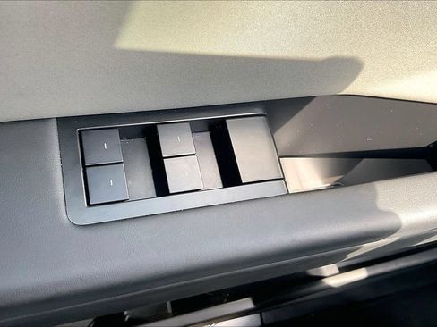 Used 2026 Tesla Cybertruck AWD Crew Cab image 6