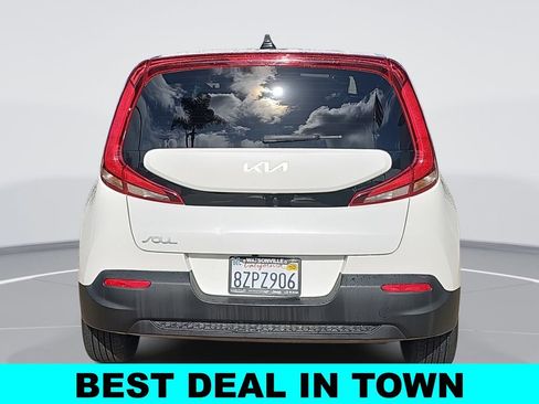 Used 2022 Kia Soul LX FWD image 4
