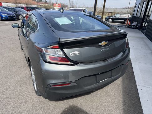Used 2017 Chevrolet Volt LT image 10