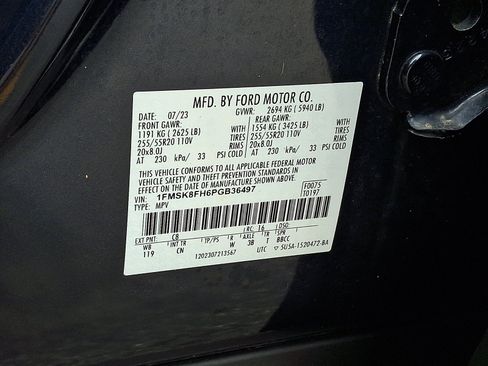 Used 2023 Ford Explorer Limited w/ Equipment Group 301A AWD/4WD image 25
