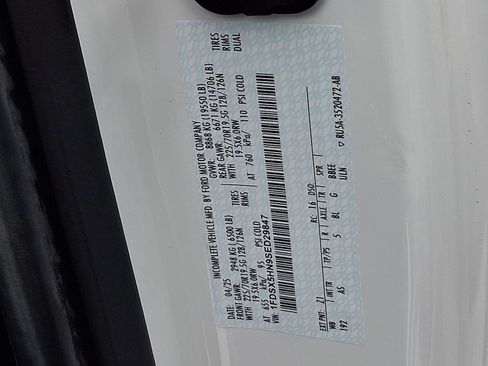 New 2025 Ford F550 4x4 Supercab Super Duty image 14