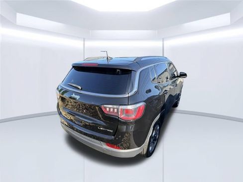 Used 2019 Jeep Compass Limited AWD/4WD image 4
