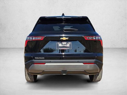 New 2026 Chevrolet Equinox LT w/ Safety and Technology Package image 8