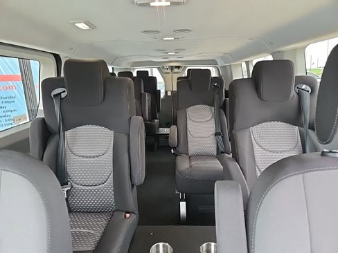 Used 2023 Ford Transit 350 XLT RWD image 38