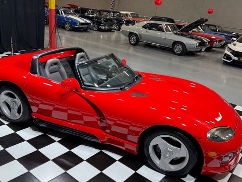 Used 1992 Dodge Viper RT/10 image 19