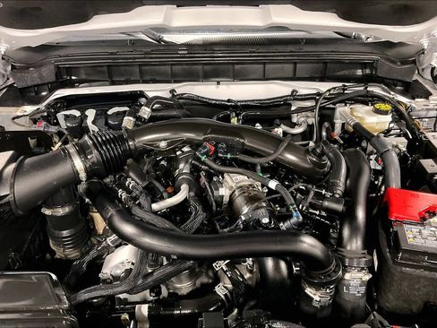 Used 2025 Ford Bronco Raptor AWD/4WD image 38