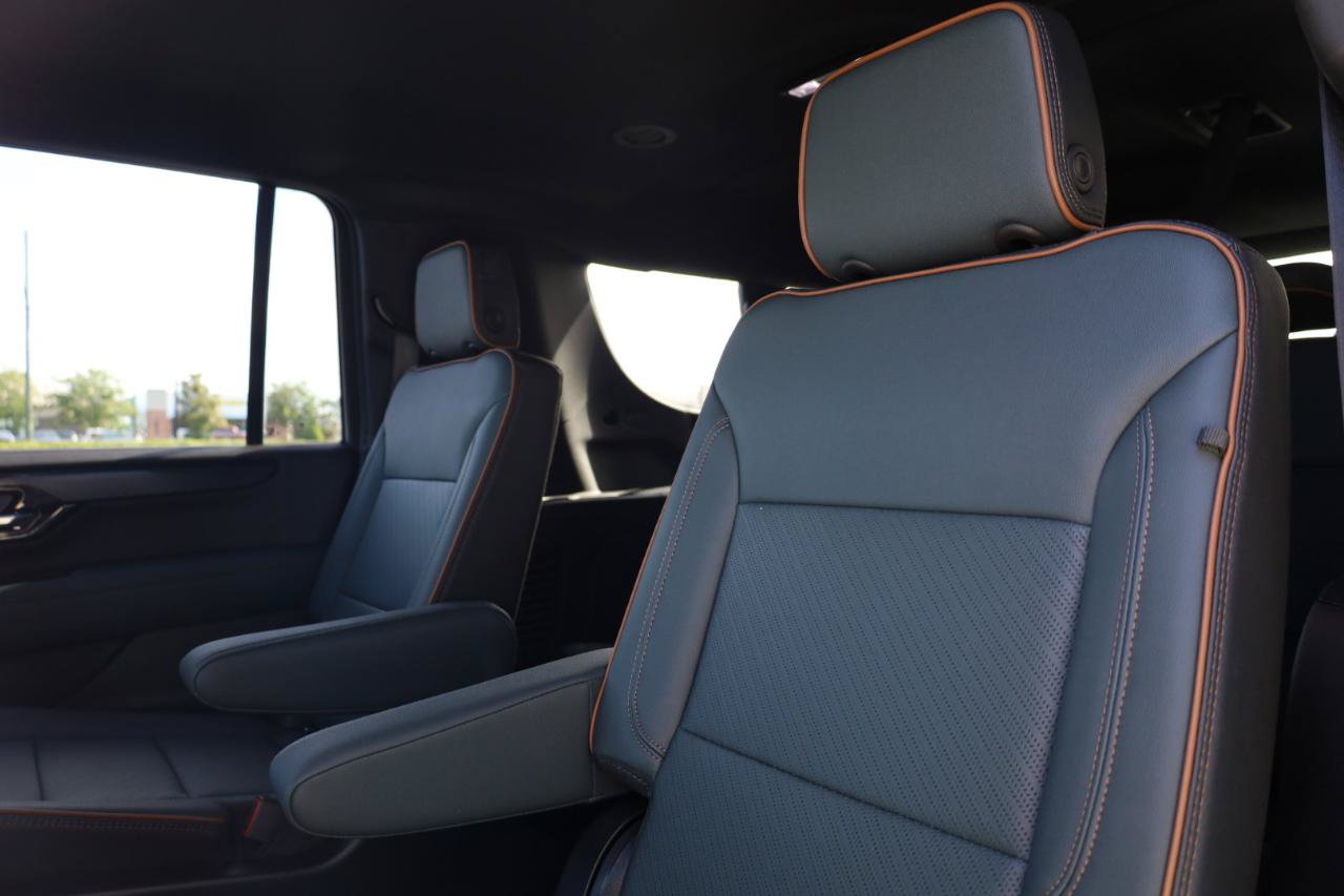 Used 2025 GMC Yukon XL AT4 AWD/4WD image 17