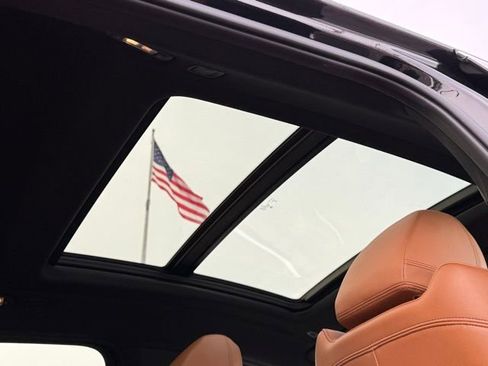 Used 2023 BMW X4 xDrive30i image 7