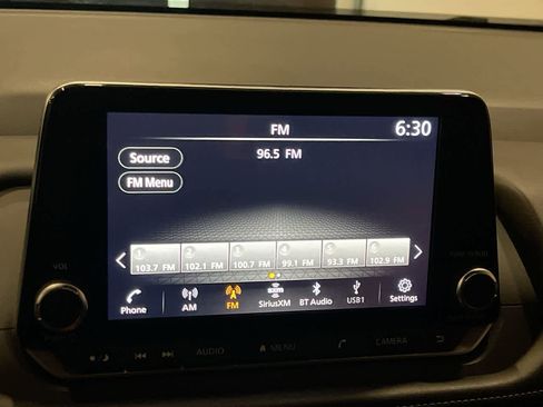 Used 2024 Nissan Rogue SV image 16