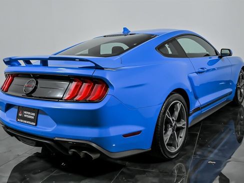 Used 2022 Ford Mustang GT Premium w/ Equipment Group 401A RWD image 10