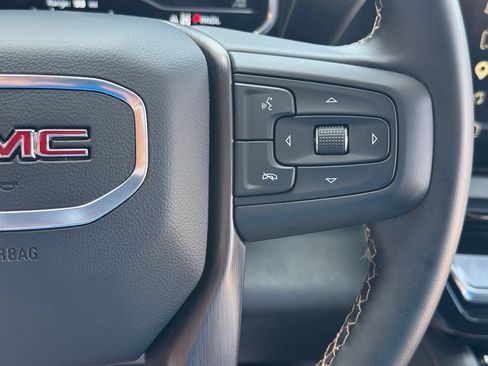 Used 2025 GMC Sierra 2500 AT4 w/ AT4 Premium Plus Package AWD/4WD image 28