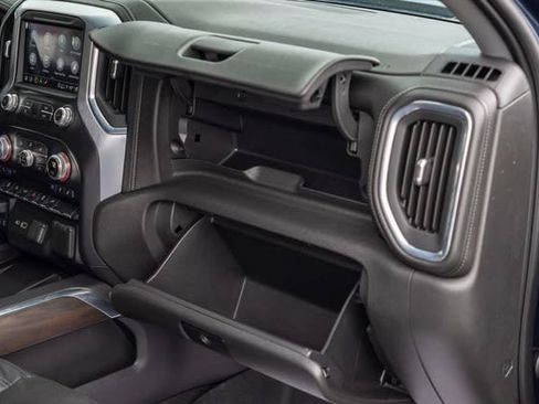 Used 2021 GMC Sierra 1500 SLT w/ SLT Convenience Package AWD/4WD image 44