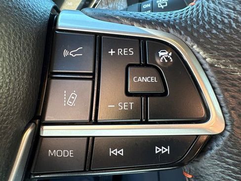 Used 2024 Toyota Sienna XSE image 30