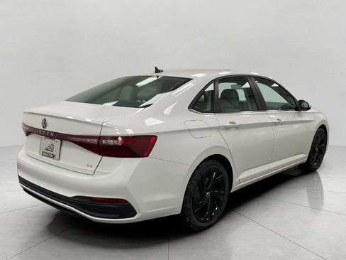 New 2026 Volkswagen Jetta SE image 3