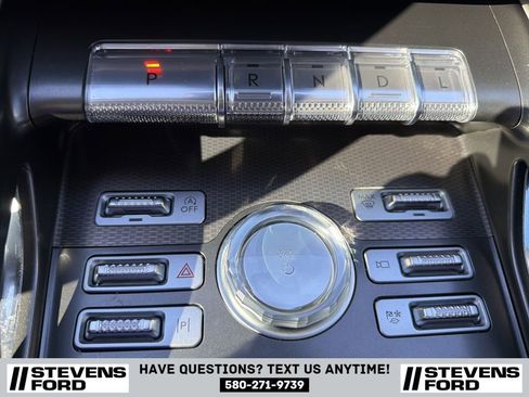 Used 2024 Lincoln Nautilus Premier image 32