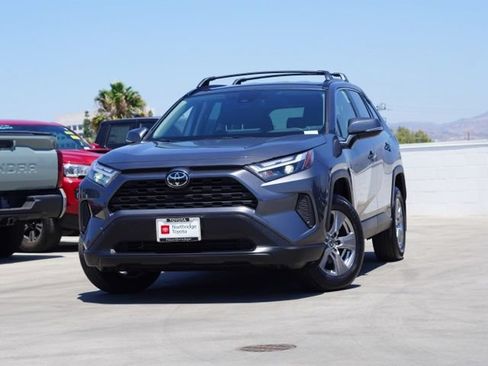 Used 2025 Toyota RAV4 LE AWD/4WD image 3